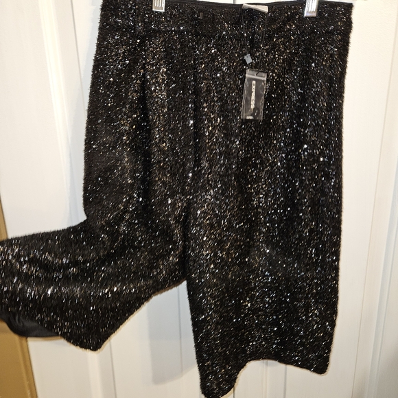 Express Black Sparkly Trouser Shorts Size 0 NWT! (about 26 inch waist) - Picture 3 of 7